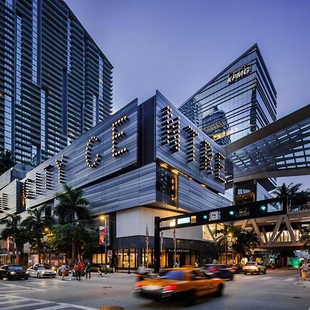 Serene Full Bed With 50 Inch Smart Tv, Netflix, Airplay, Mini-Fridge, And 500 Mbps Wifi Near Fiu, Dolphin Mall, Airport Miami Eksteriør bilde