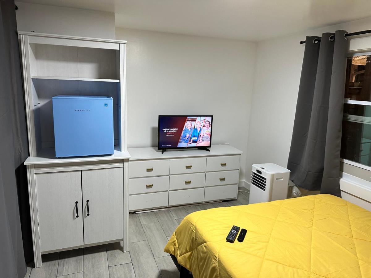 Serene Full Bed With 50 Inch Smart Tv, Netflix, Airplay, Mini-Fridge, And 500 Mbps Wifi Near Fiu, Dolphin Mall, Airport Miami Eksteriør bilde